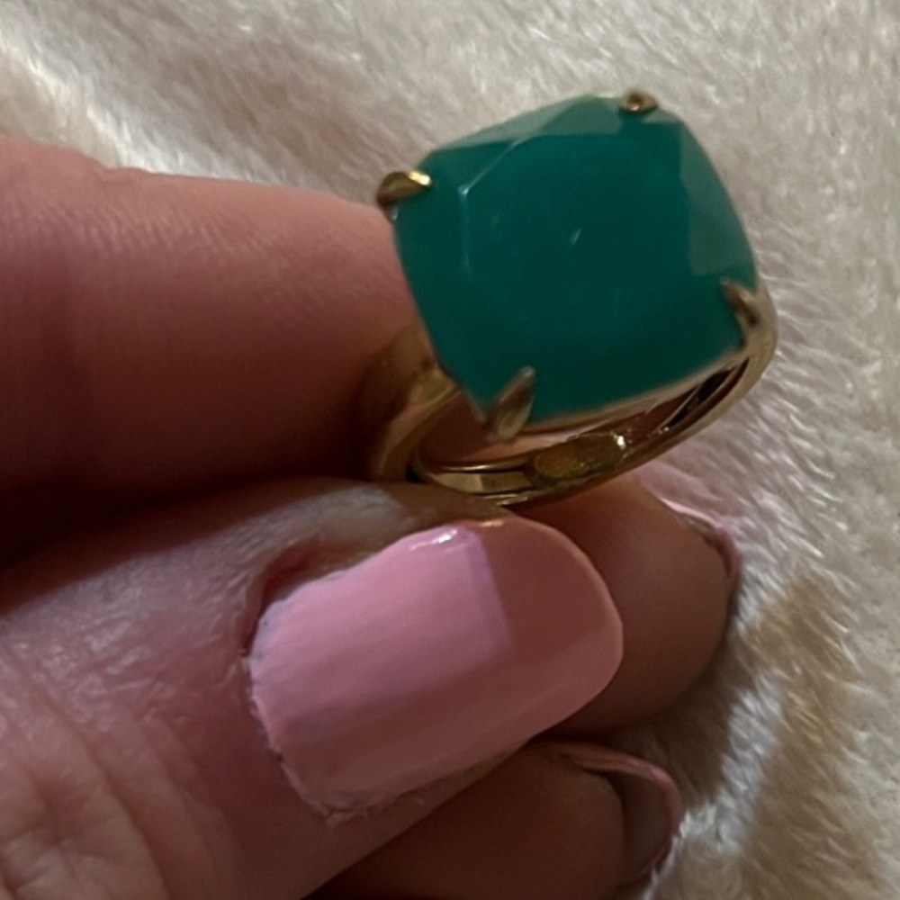 Elegant Green Stone Golden-colored kate spade adjustable size 7 ring Ring - Picture 2 of 10